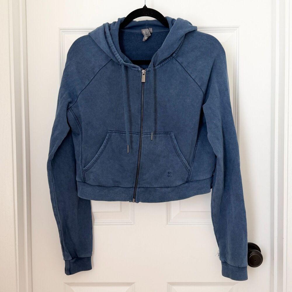 Women Sweaty Betty  Cropped Zip Up Sweatshirt Dusty Blue Size XS Y2K Streetwear